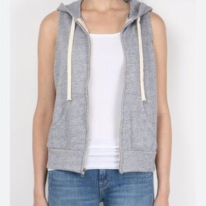 Monrow Sleveless Hoodie Zip-Up